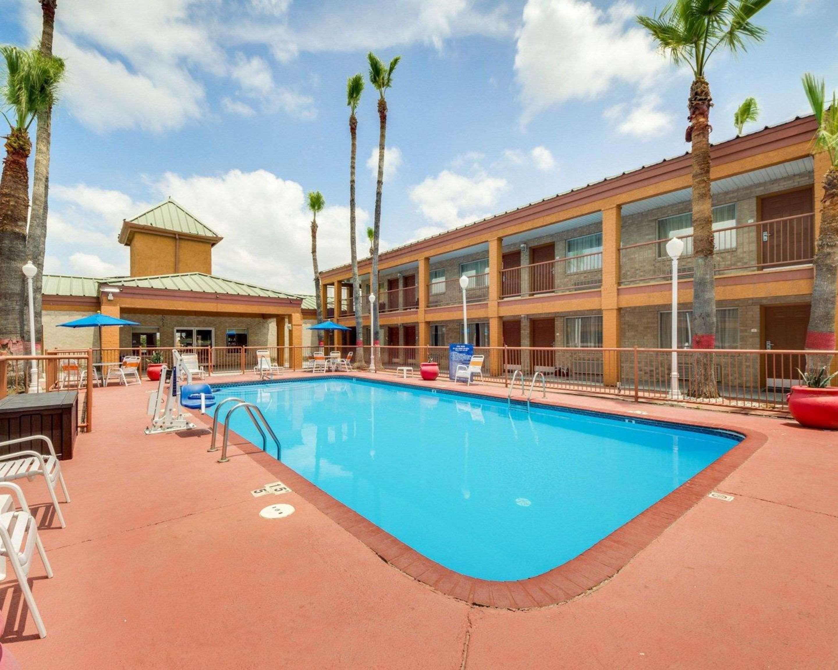 Econo Lodge Inn & Suites Eagle Pass Dış mekan fotoğraf