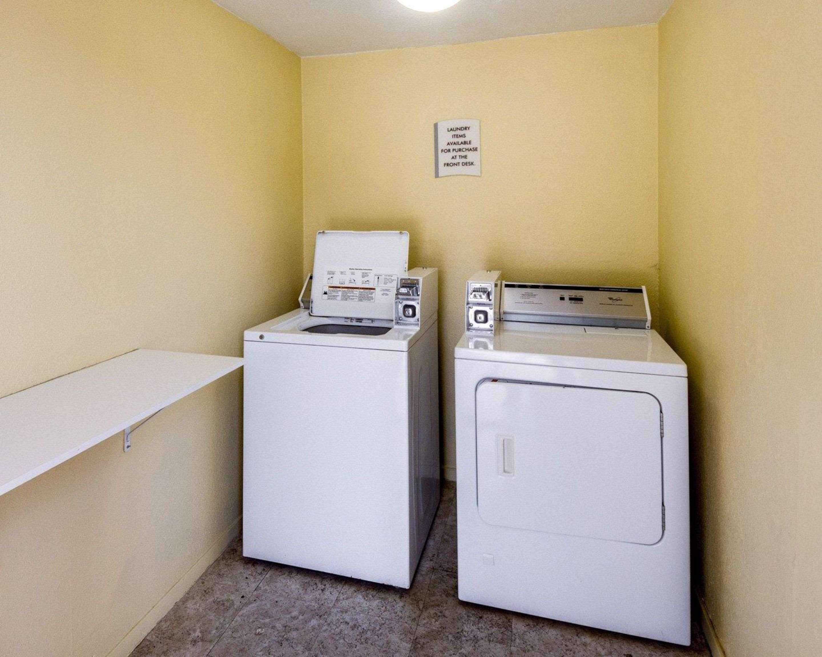 Econo Lodge Inn & Suites Eagle Pass Dış mekan fotoğraf