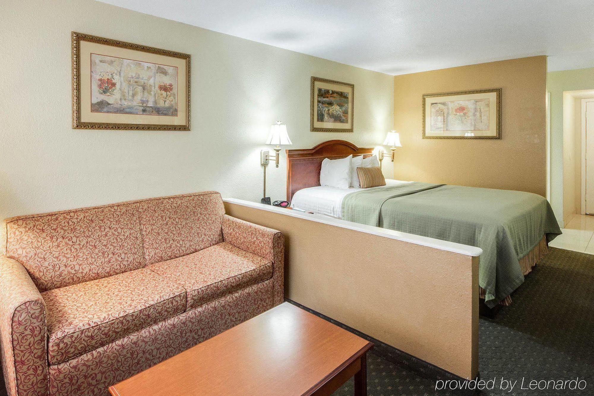 Econo Lodge Inn & Suites Eagle Pass Dış mekan fotoğraf