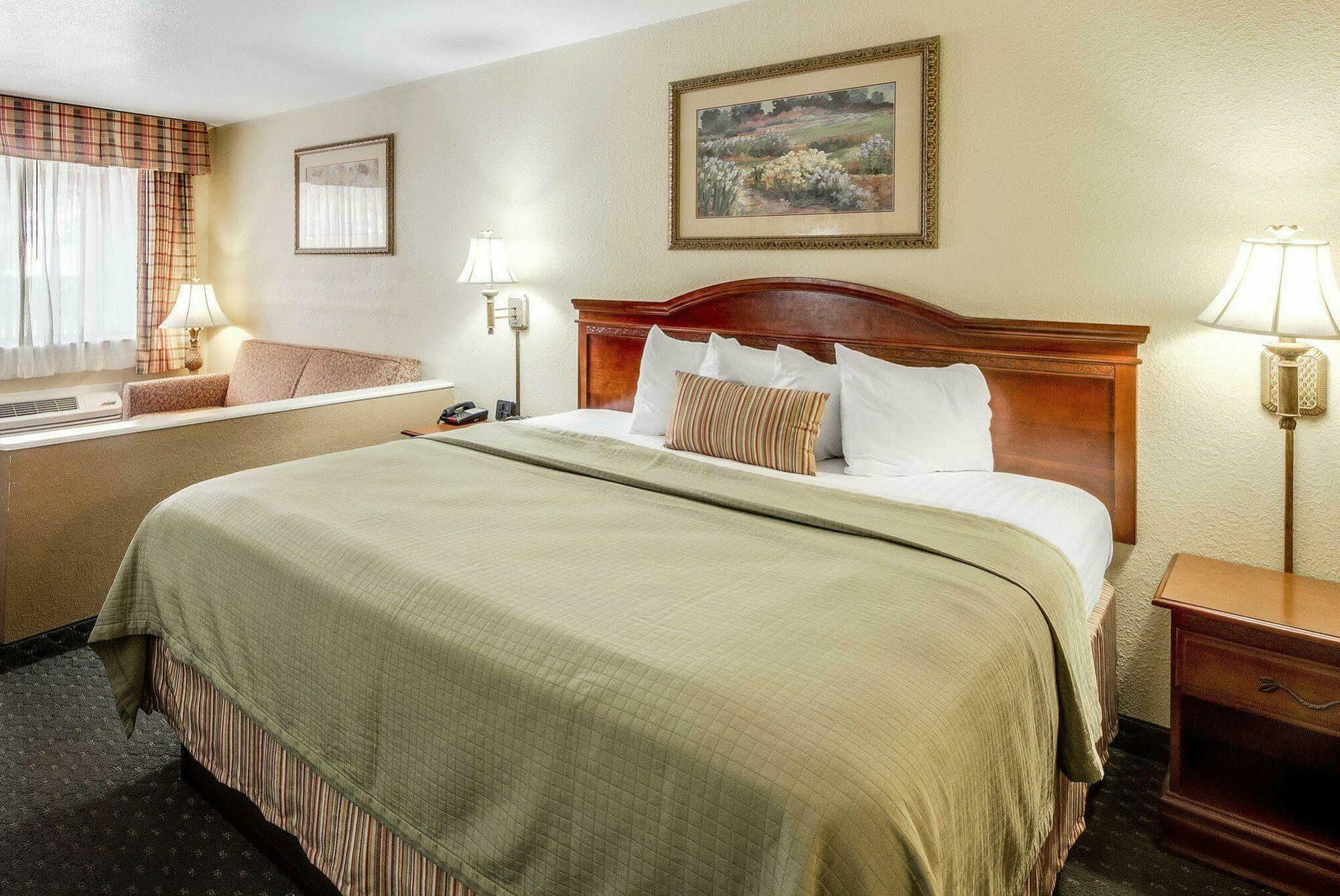 Econo Lodge Inn & Suites Eagle Pass Dış mekan fotoğraf